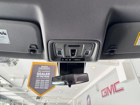 Used 2024 GMC Sierra 1500 Elevation w/ Preferred Package AWD/4WD image 28