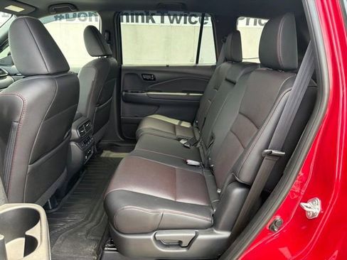 Certified 2024 Honda Passport Black Edition image 19