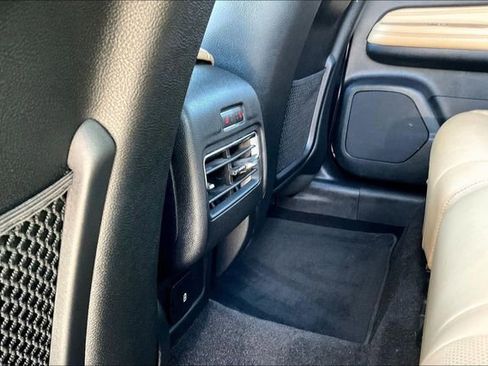 Used 2020 Lincoln Corsair Reserve w/ Equipment Group 201A image 10