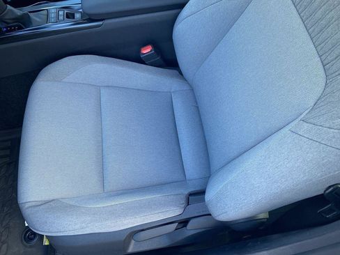 Used 2025 Toyota Camry LE image 11