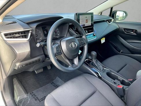 Used 2024 Toyota Corolla LE FWD image 13