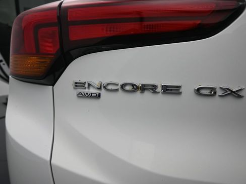 Used 2023 Buick Encore GX Preferred w/ Cold Weather Comfort Package AWD/4WD image 37
