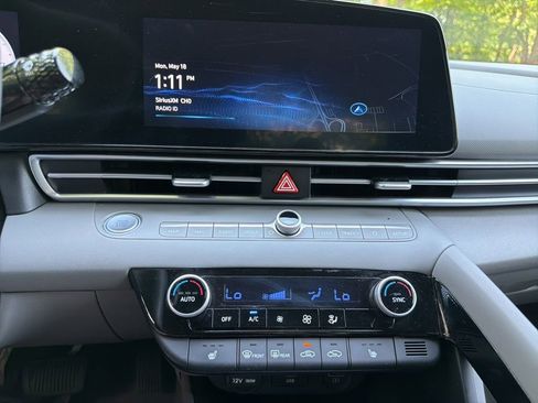 Certified 2023 Hyundai Elantra SEL w/ Convenience Package FWD image 22