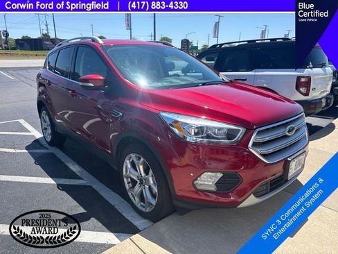 Used 2019 Ford Escape Titanium AWD/4WD image 3