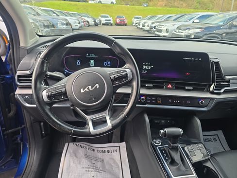 Used 2023 Kia Sportage EX image 15