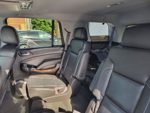 Used 2018 Chevrolet Tahoe Premier AWD/4WD image 7