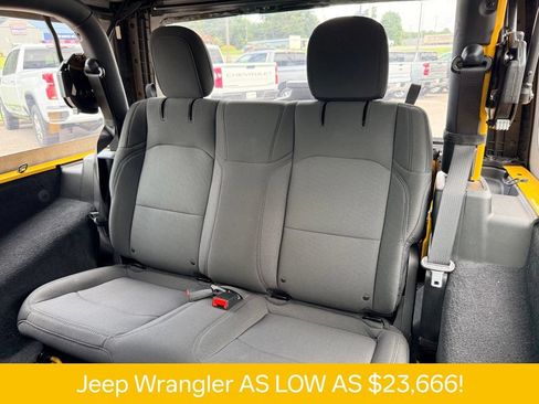 Used 2021 Jeep Wrangler Sport AWD/4WD image 16