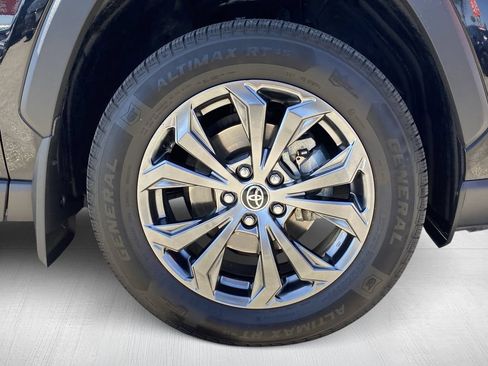 Certified 2023 Toyota RAV4 XLE Premium AWD/4WD image 14