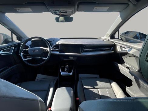 Used 2022 Audi Q4 e-tron Prestige image 28
