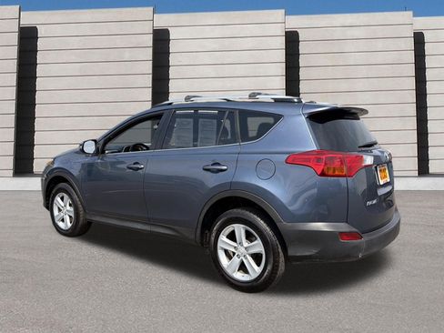Used 2014 Toyota RAV4 XLE AWD/4WD image 3