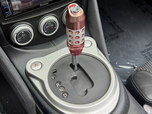 Used 2010 Nissan 370Z Touring RWD image 25