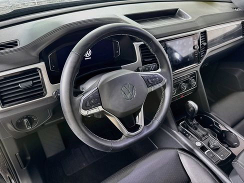 Used 2023 Volkswagen Atlas Cross Sport SEL AWD/4WD image 13