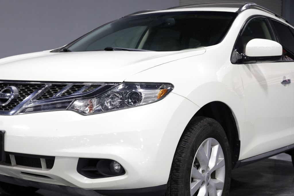 Used 2014 Nissan Murano SV AWD/4WD image 33