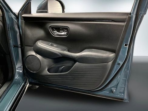 Used 2023 Honda HR-V EX-L image 26