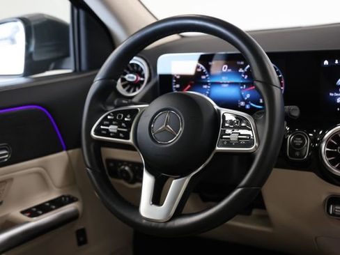 Used 2023 Mercedes-Benz GLA 250 4MATIC image 23