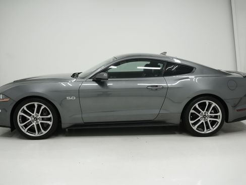Used 2021 Ford Mustang GT Premium w/ Equipment Group 401A RWD image 7