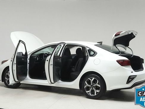 Used 2021 Kia Forte LXS FWD image 11