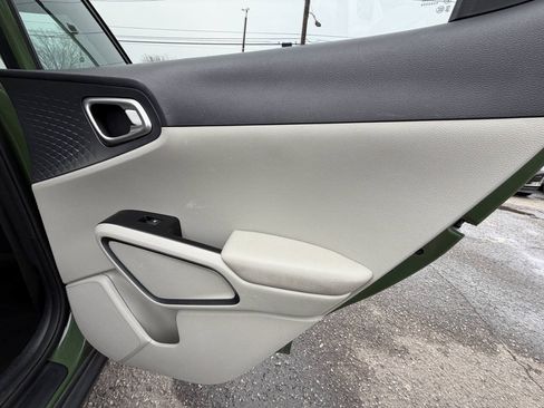 Used 2021 Kia Soul EX FWD image 16