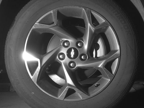 Used 2025 Chevrolet Trax LT image 13