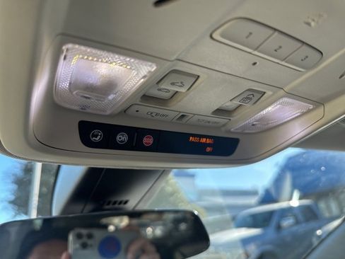 Used 2018 Cadillac XT5 Luxury w/ Driver Awareness Package image 30