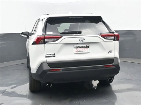 New 2025 Toyota RAV4 XLE w/ Convenience Package image 19