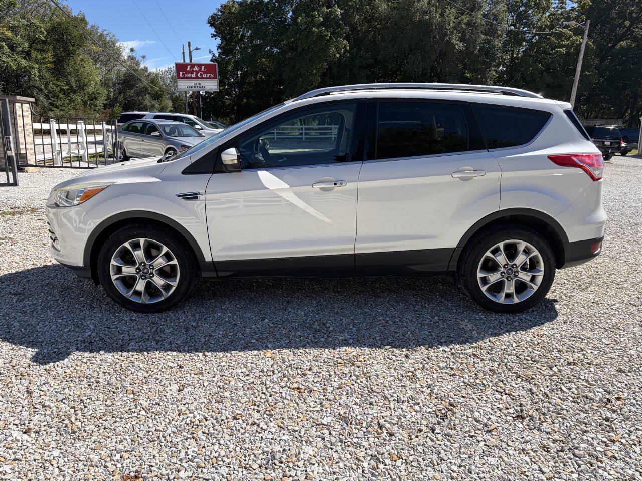 Used 2015 Ford Escape Titanium AWD/4WD image 4