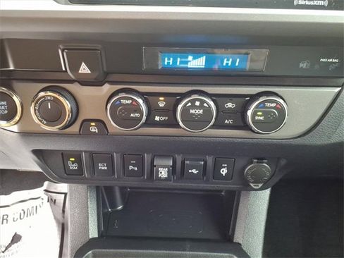 Used 2023 Toyota Tacoma TRD Sport image 13