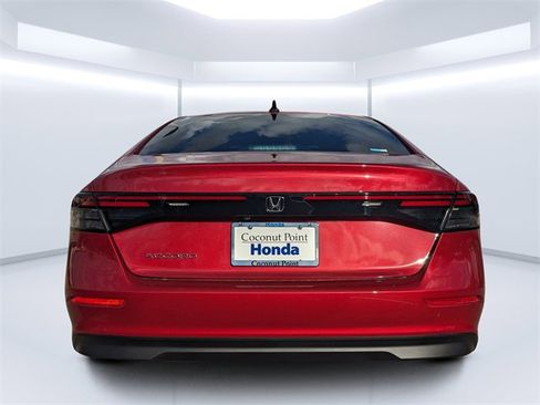New 2025 Honda Accord SE image 4