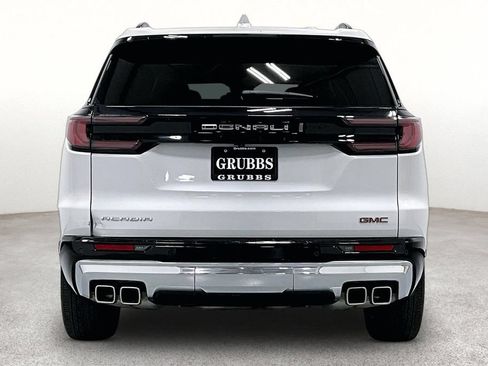 Used 2025 GMC Acadia Denali FWD image 5
