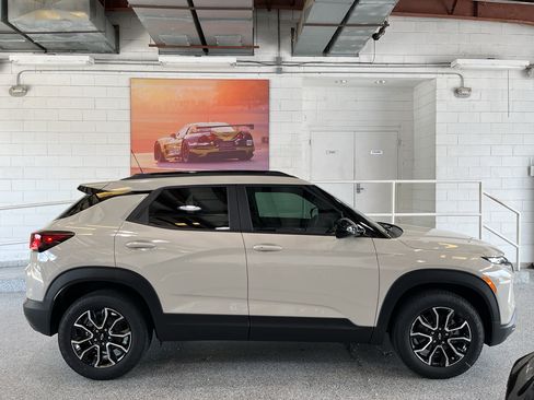New 2026 Chevrolet TrailBlazer ACTIV w/ Convenience Package FWD image 12