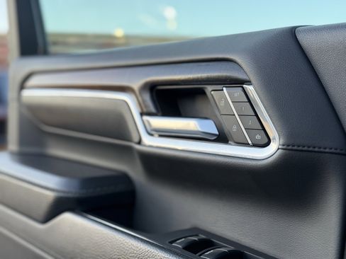 Used 2024 GMC Sierra 2500 Denali w/ Denali Reserve Package image 15