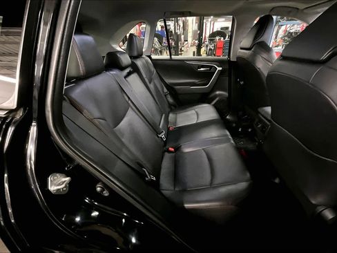 Used 2020 Toyota RAV4 TRD Off-Road image 18