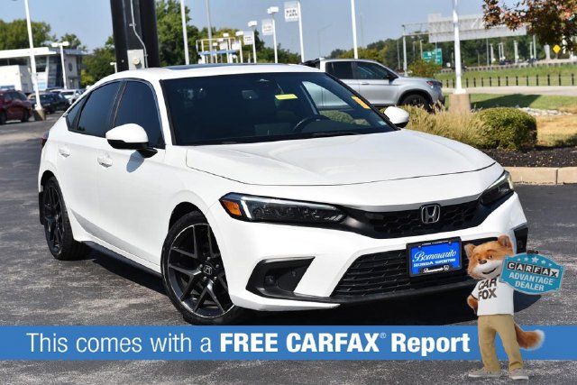 Used 2022 Honda Civic Sport Touring image 2