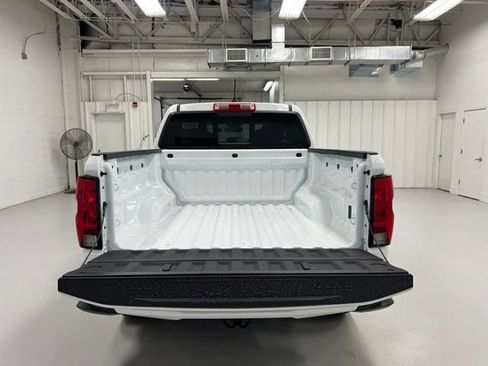 New 2026 Chevrolet Colorado LT AWD/4WD image 17