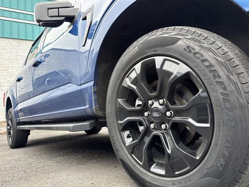 Used 2022 Ford F150 XLT w/ XLT Black Appearance Package image 8