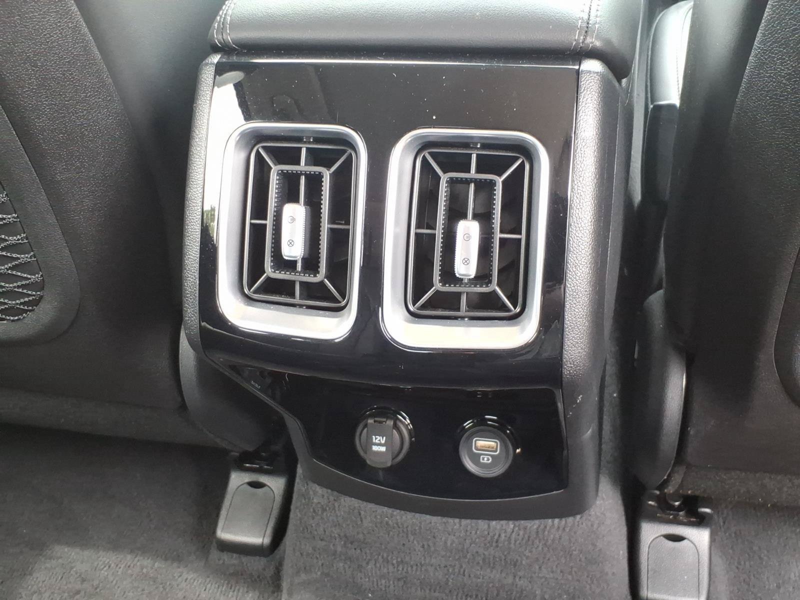 Used 2023 Kia Sorento SX AWD/4WD image 27