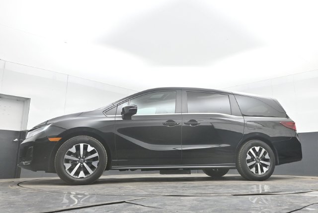 Certified 2025 Honda Odyssey EX-L image 46