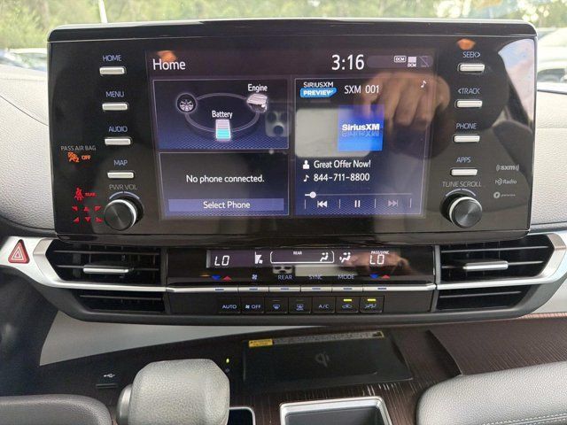 Used 2024 Toyota Sienna LE w/ LE Plus Package AWD/4WD image 24