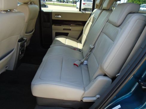 Used 2011 Ford Flex SEL w/ Rapid Spec Order Code FWD image 10