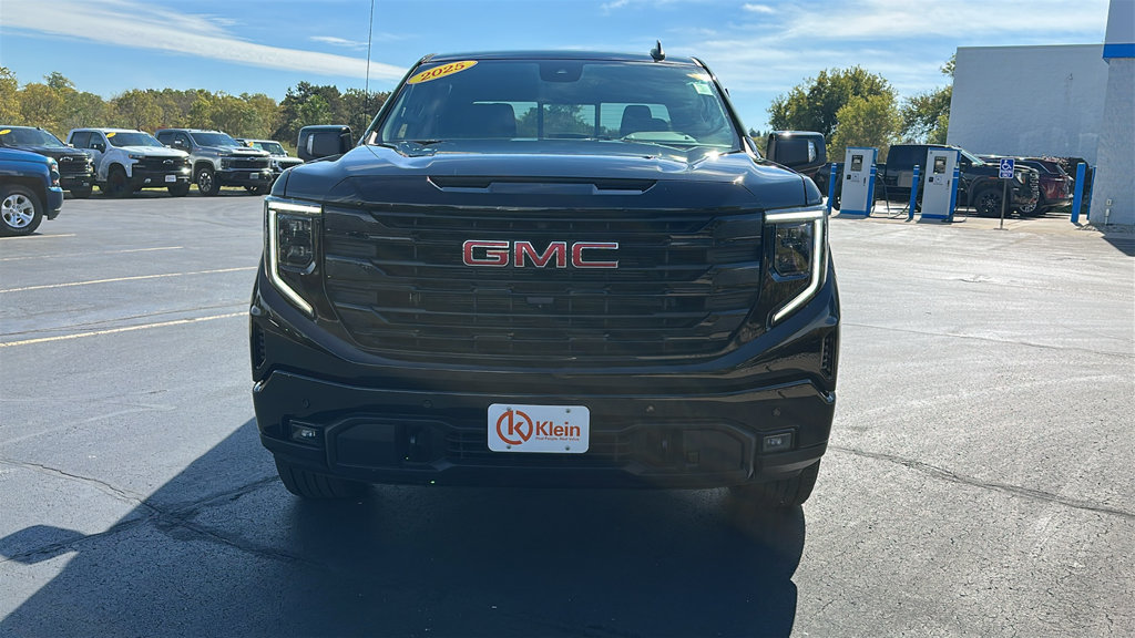 Used 2025 GMC Sierra 1500 Elevation w/ Preferred Package AWD/4WD image 2