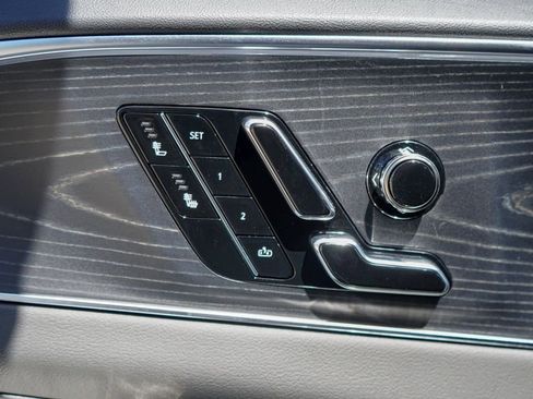 New 2026 Cadillac Lyriq Luxury w/ LPO, Floor Liner Package AWD/4WD image 18