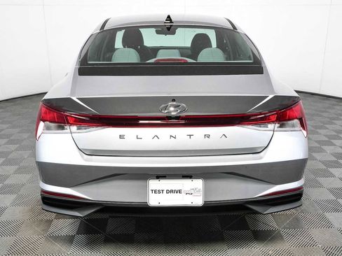 Used 2023 Hyundai Elantra SEL FWD image 24