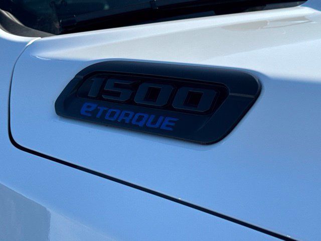 Used 2025 RAM 1500 Tradesman AWD/4WD image 12