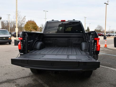 Used 2025 Ford F150 Lightning XLT image 18