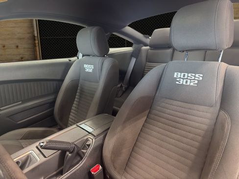 Used 2013 Ford Mustang Boss 302 RWD image 5