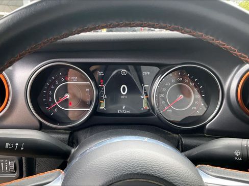 Used 2021 Jeep Gladiator Mojave AWD/4WD image 25