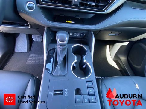 Certified 2024 Toyota Highlander XLE AWD/4WD image 47