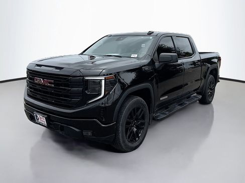 Used 2024 GMC Sierra 1500 Elevation AWD/4WD image 3
