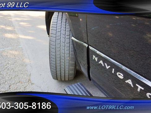 Used 2017 Lincoln Navigator Select AWD/4WD image 4