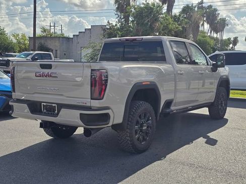 New 2026 GMC Sierra 2500 AT4 w/ AT4 Premium Plus Package AWD/4WD image 5